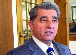 Ioan Cuzman, SIF1: "Există câteva semne de întrebare privind Fondul Proprietatea" Ioan Cuzman, SIF1: "Există câteva semne de întrebare privind Fondul Proprietatea"